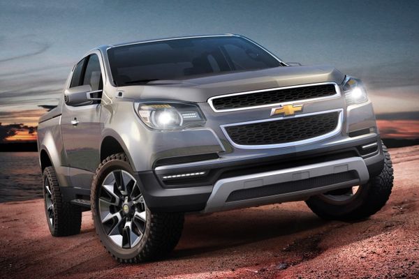 Chevrolet_colorado_f34_ns_321113_717