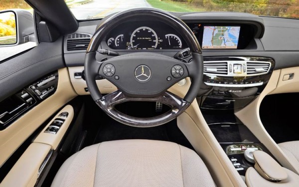 2011-Mercedes-Benz-CL550-4Matic-Interior-Steering-e1294788659607
