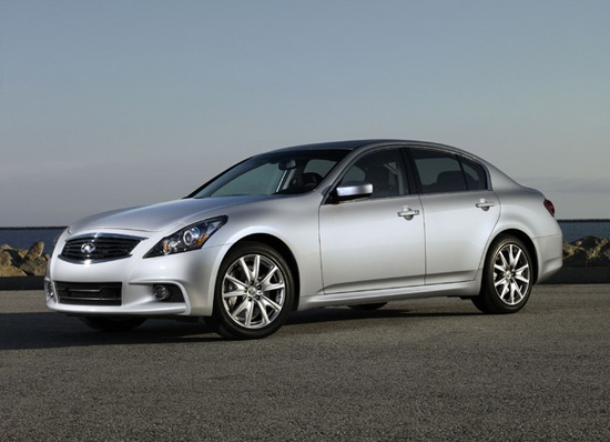 2011-infiniti-g37-sedan-1_653