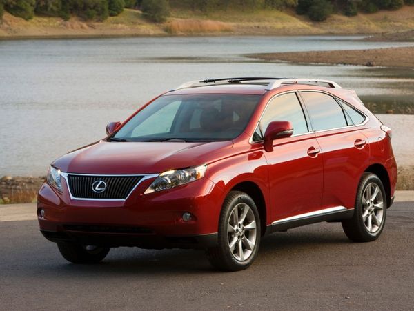 2011-Lexus-RX-350-Front-Side