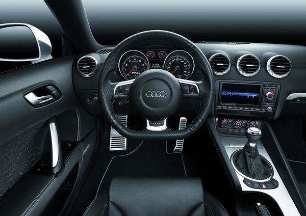 2012-audi-tt-rs-coupe-interior-wallpaper-pictures 2012-audi-tt-rs-coupe-interior-wallpaper-pictures
