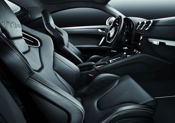 2012-audi-tt-rs-interior-coupe-wallpaper-pictures 2012-audi-tt-rs-interior-coupe-wallpaper-pictures