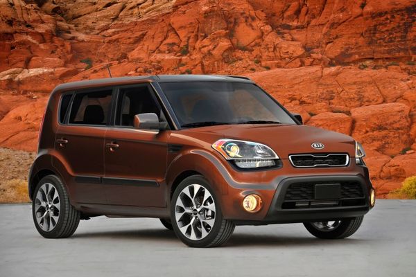 2012_kia_soul_f34_ns_41911_717