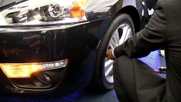 Nissan altima easy fill tire alert commercial #7