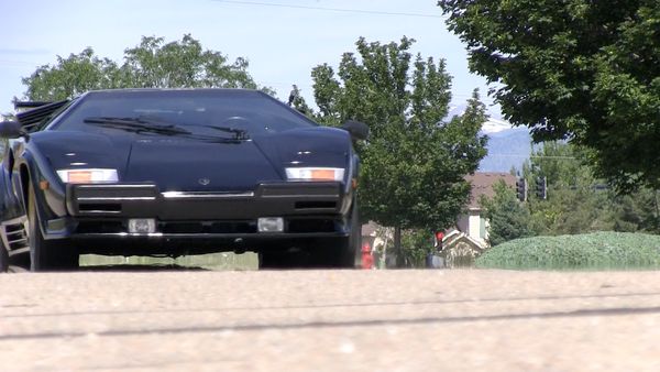 Lamborghini CountachYT