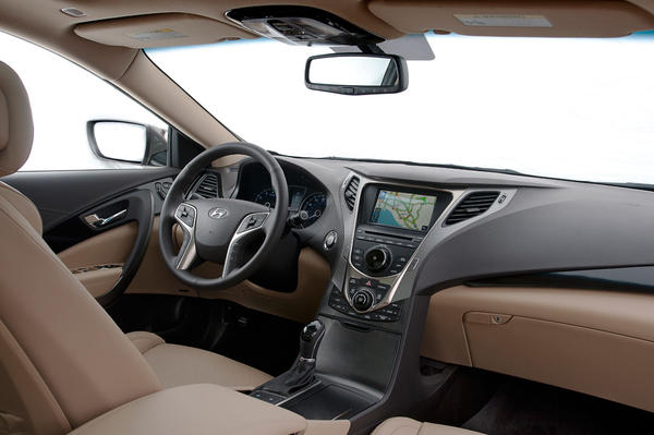2012-Hyundai-Azera-interior-02 2012-Hyundai-Azera-interior-02