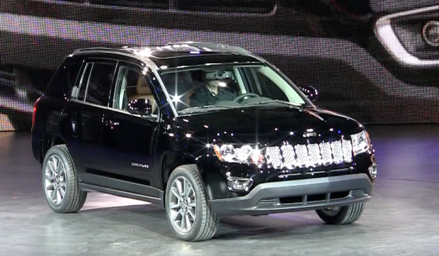 Watch the new CVTless 2014 Jeep Compass debut at the Detroit Auto Show