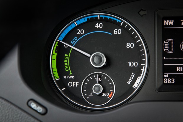 The "tach" has been replaced with this strange instrument, a measure of boost vs. battery charging. It's almost surely going to be ignored entirely by any buyer.