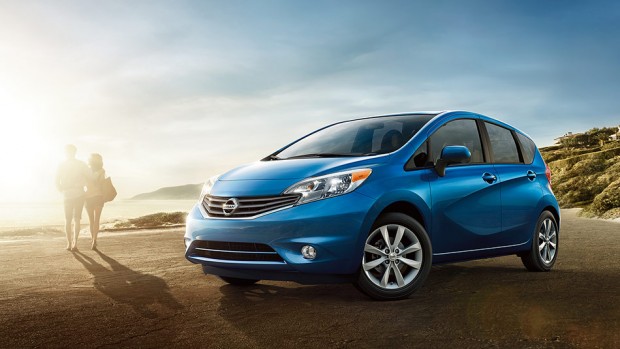 2014 nissan versa note blue front grill