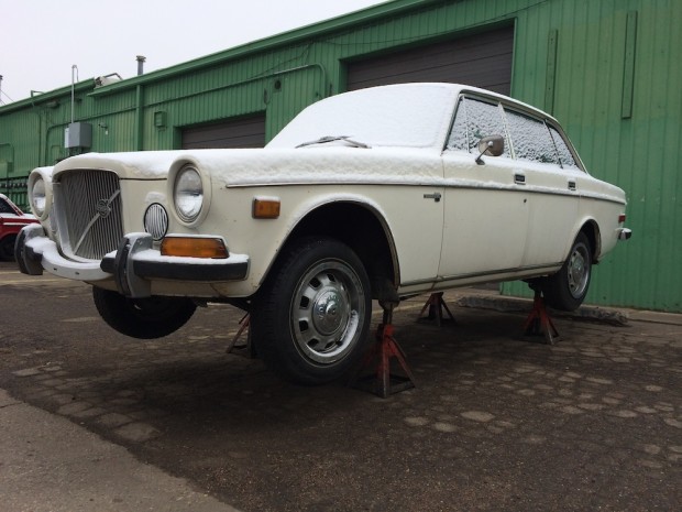 A Lifted Volvo 164