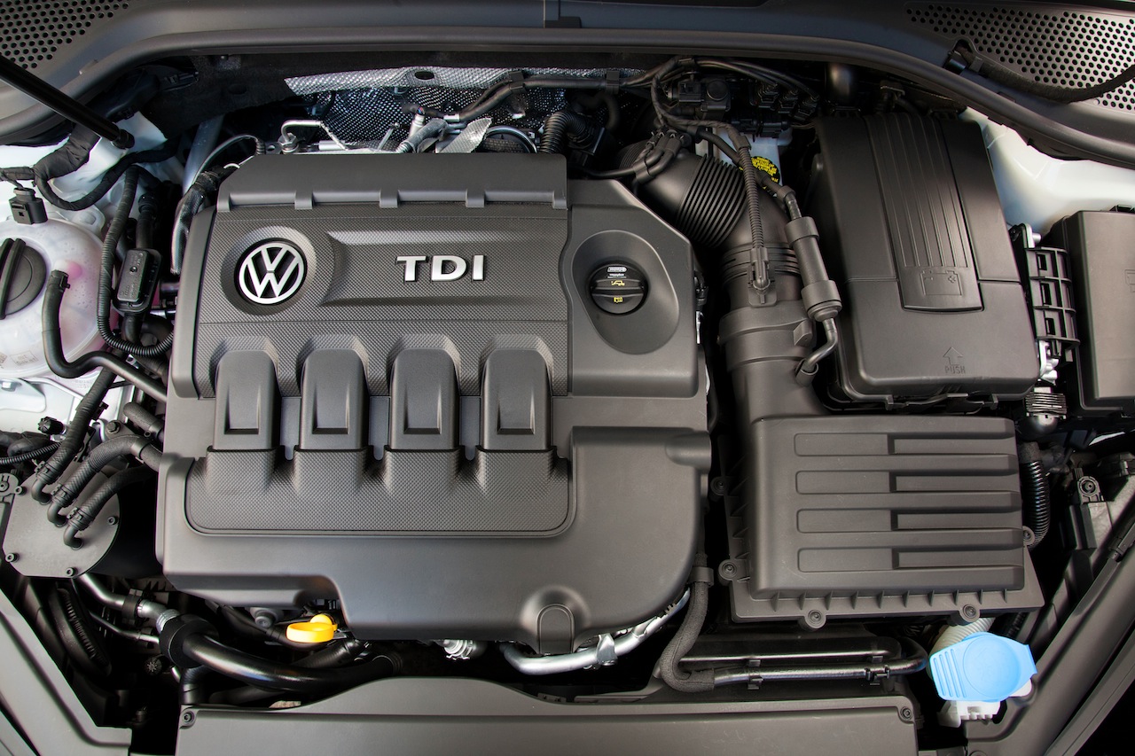 2015 Volkswagen Golf TDI Cuts out 3,000 [First Driving Impression