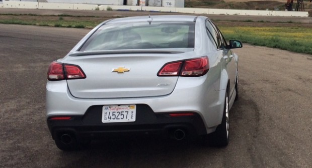 Difference between chrysler 300 dodge charger #4