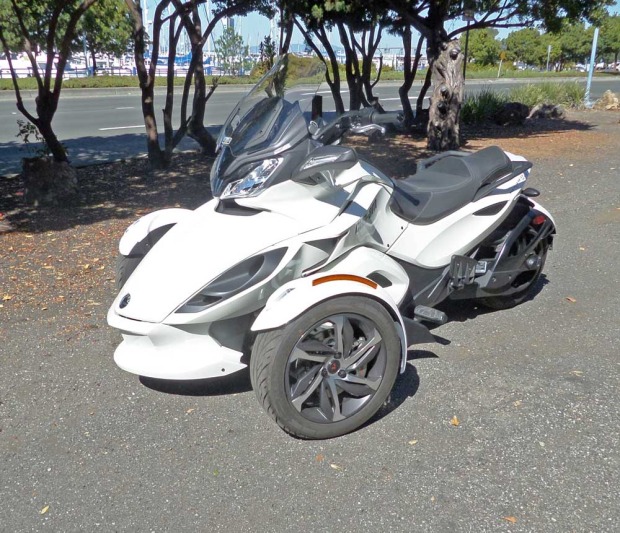 Can-Am-Spyder-LSFF