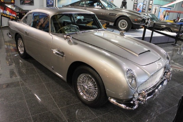Have you ever pondered where the auto organization name of Aston Martin began? With central command arranged in Warwickshire, England, the Aston Martin Lagonda Limited line of extravagance autos accumulated its name from a slope climber named Aston Clinton and one of the establishing fathers of the organization, Lionel Martin