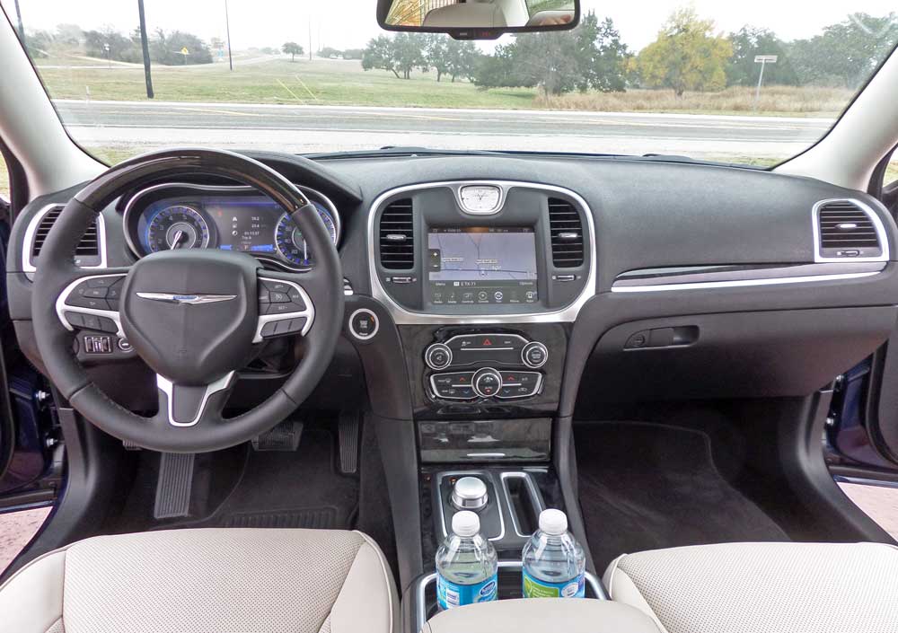Chrysler 300 model differences