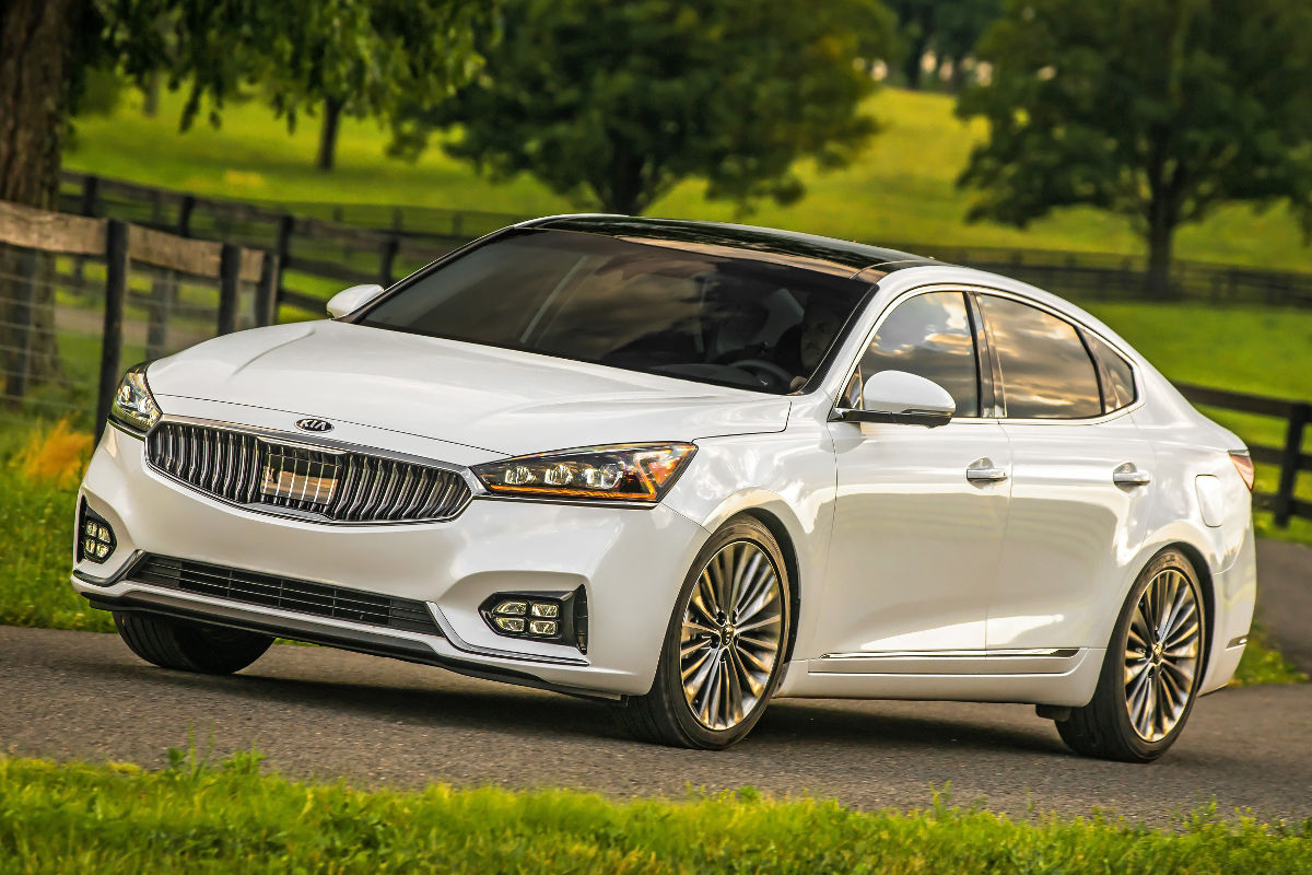 2017 Kia Cadenza First Drive Review: A surprising entry ...
