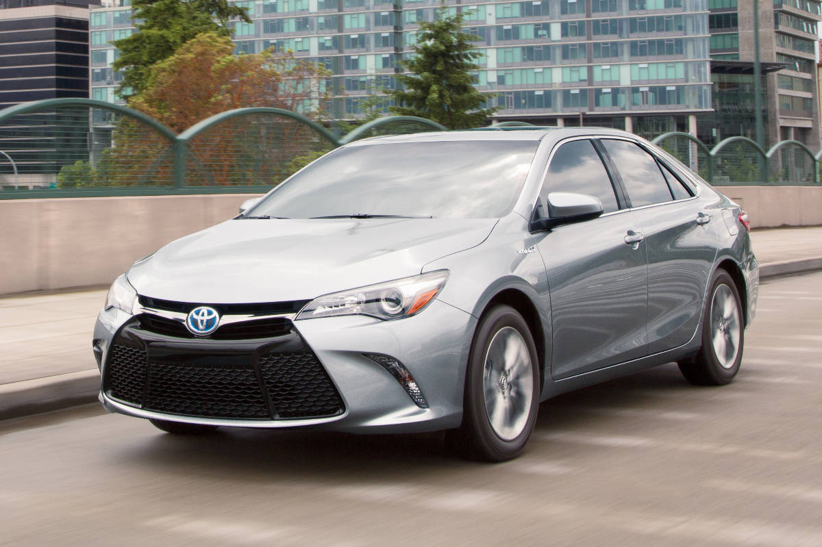 The 2017 Toyota Camry XLE Hybrid surprises with its competence and yes
