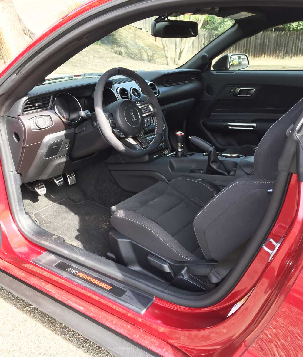 Новый Форд Мустанг 2017 2018: цена в России, фото видео ...