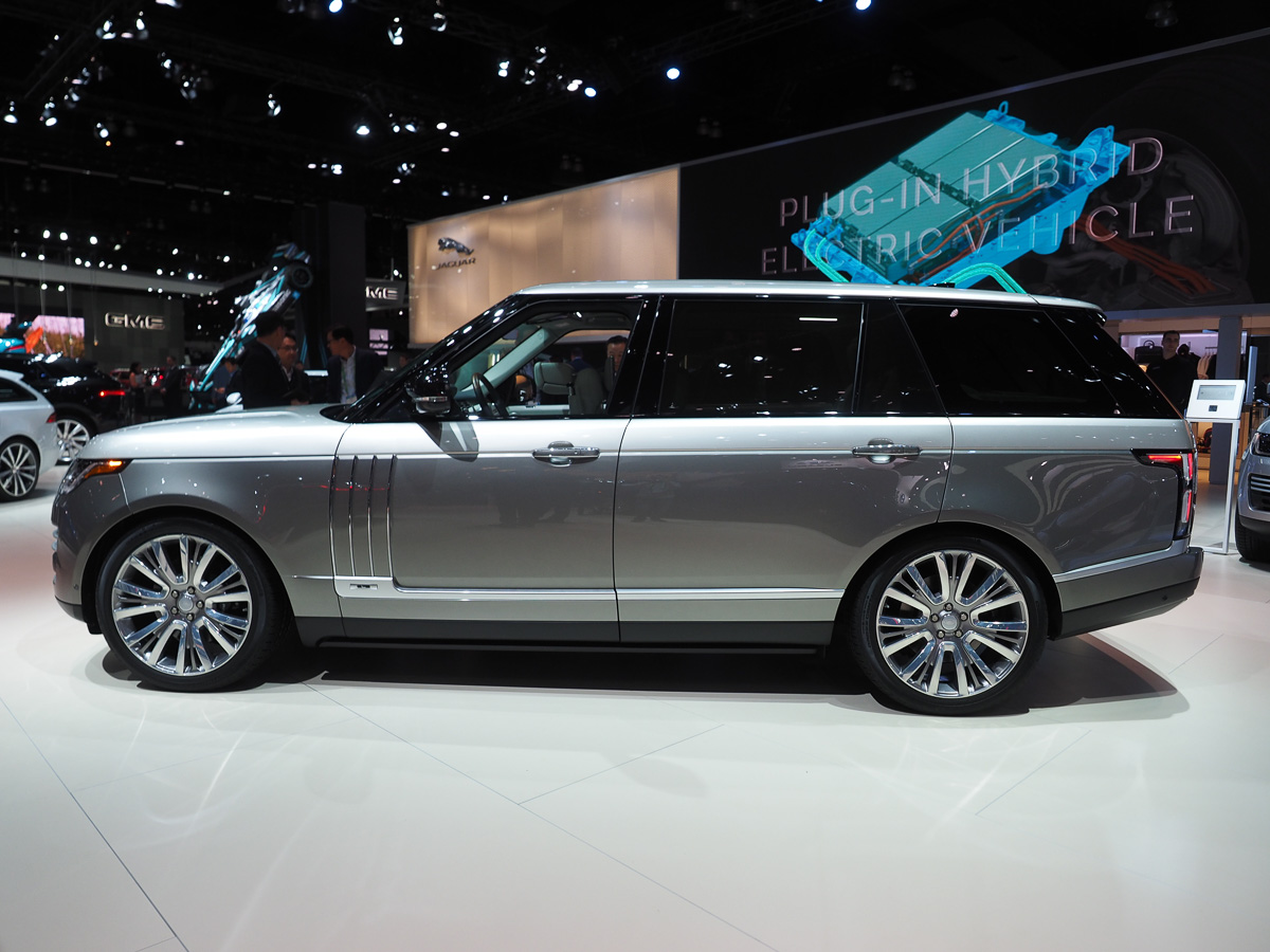 $200K Range Rover and 500-hp Land Rover Discovery at the L ...