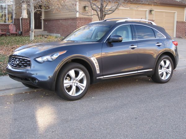 Infiniti fx35 2010