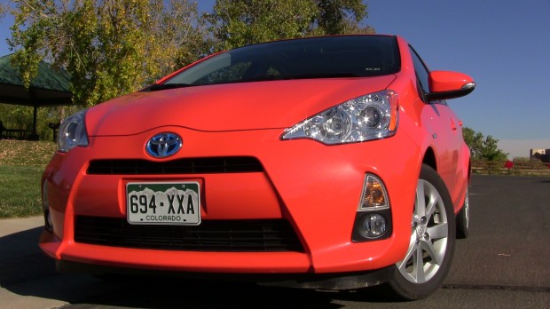 2012_toyota_prius_c 2012 toyota prius c front