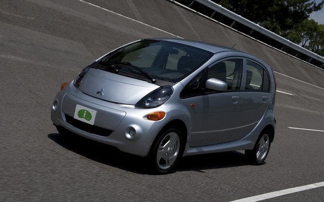 Review The 2013 Mitsubishi I Miev Is Least Expensive All Electric