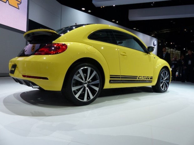 Watch the 2014 Volkswagen Beetle GSR Debut at the Chicago Auto Show