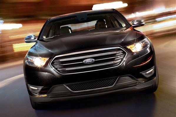 The sleek 2013 Ford Taurus EcoBoost brings back the big, solid, comfortable American sedan