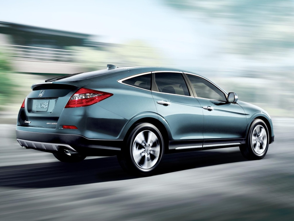 The 2013 Honda Crosstour is a Big Sweetie Deep Down - The Fast Lane Car