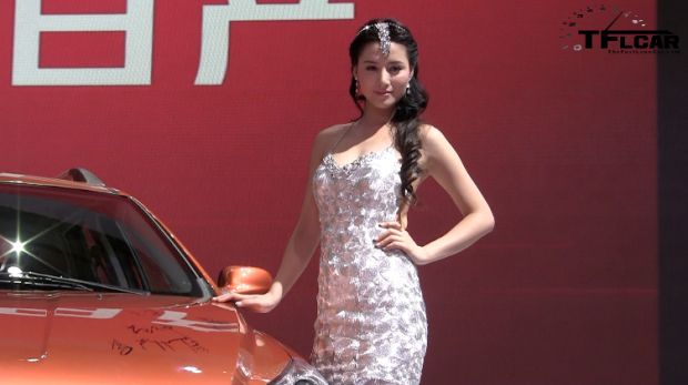 The Sexy Women of the Shanghai Auto Show & the Cars they Love
