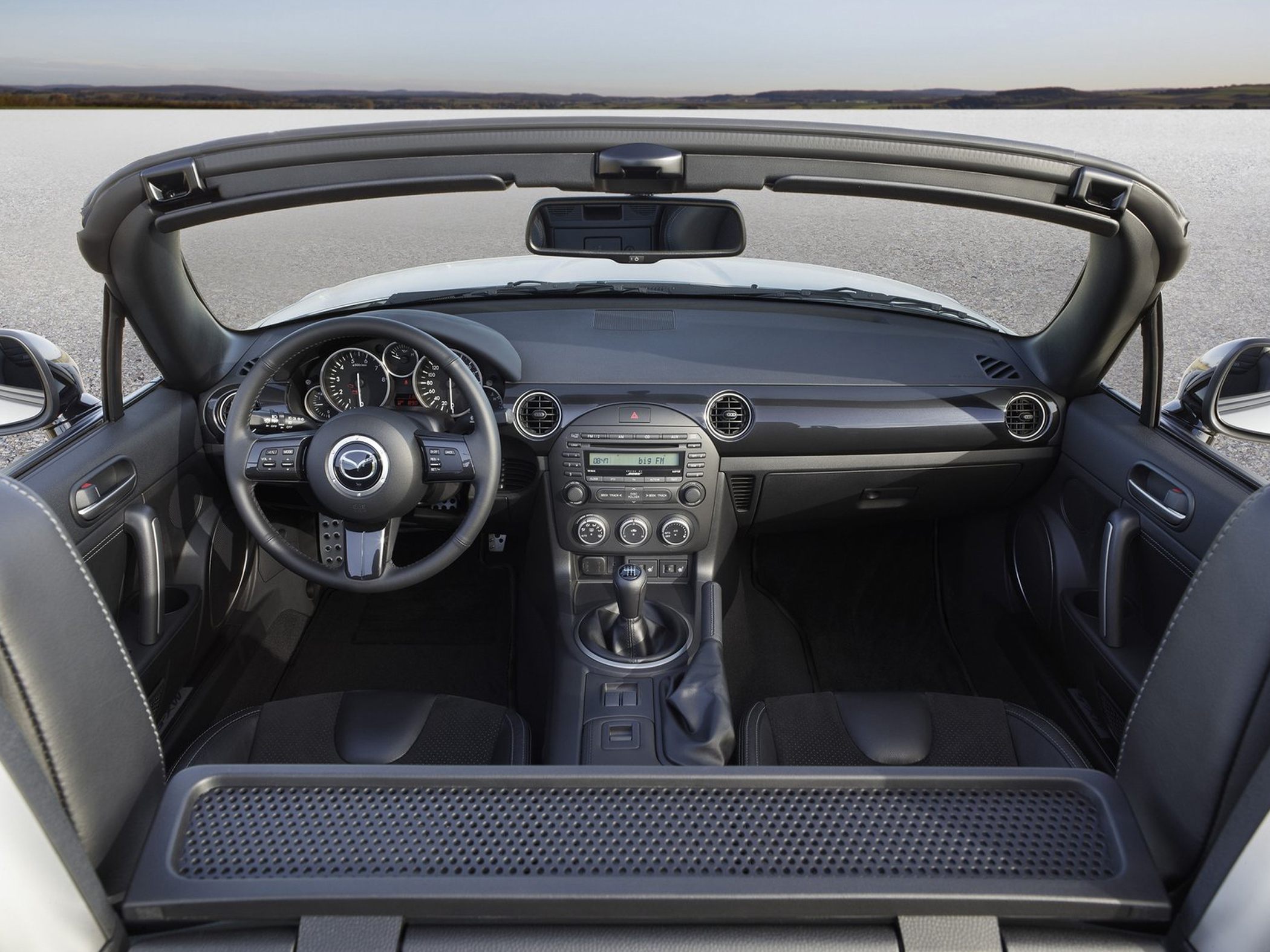 Review The 2013 MX5 Miata is still alluring, reliable & the Best