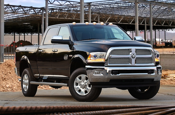 2014 Ram 6.4L Heavy Trucks Debuts with HEMI & Air Suspension
