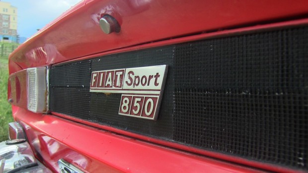 Forza Friday: The cute & charming 1972 Fiat 850 Sport Spider revealed