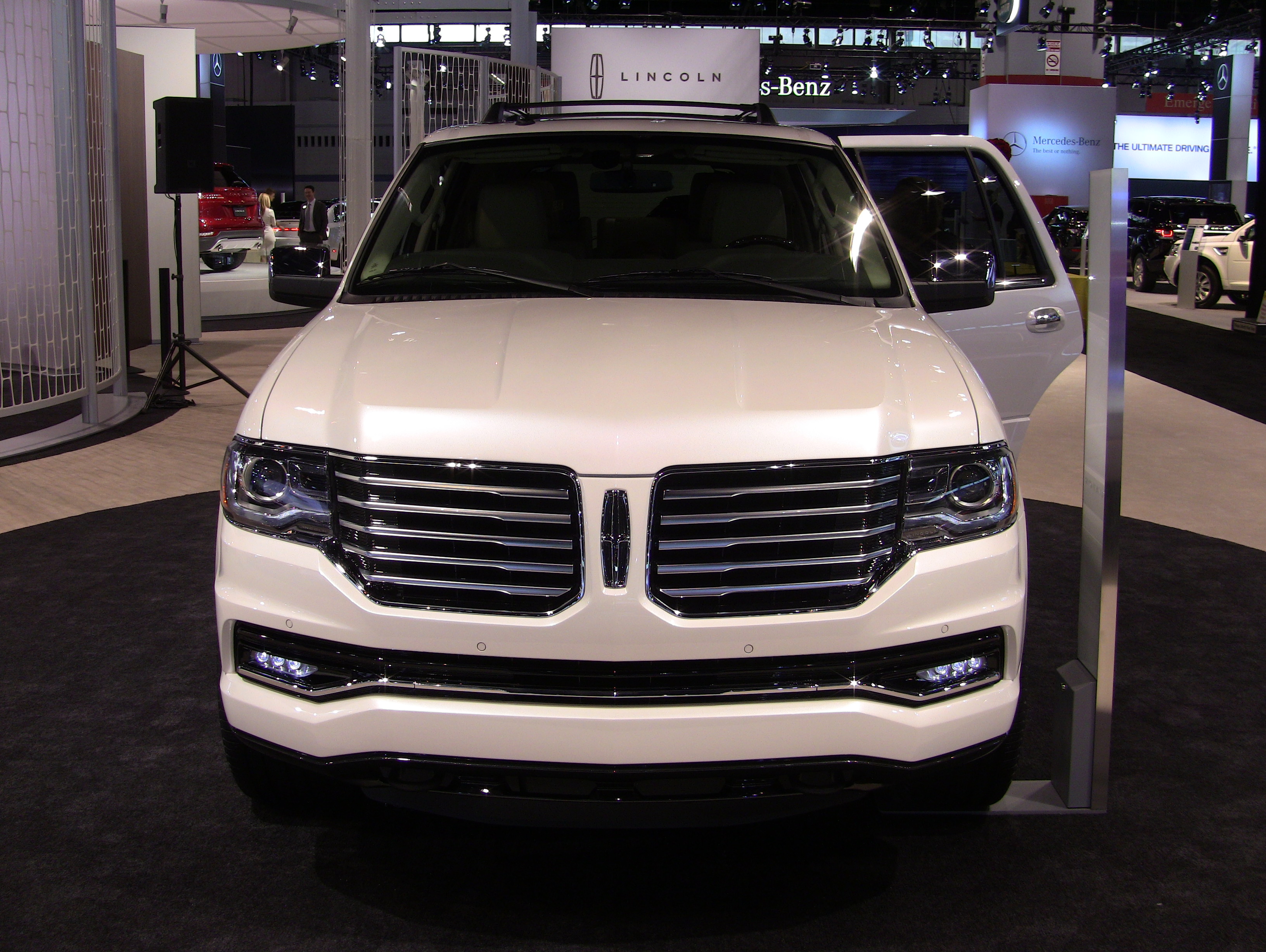 Will The 2015 Lincoln Navigator Have The Punch To Take On
