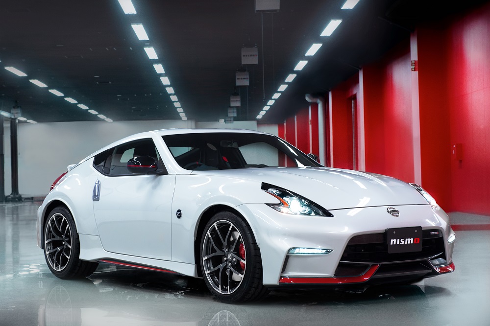 2017 Nissan 370z Nismo Debuts With New Look Two Transmission Choices