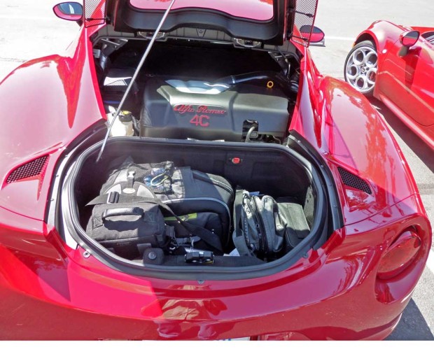 Alfa-Romeo-4C-Eng