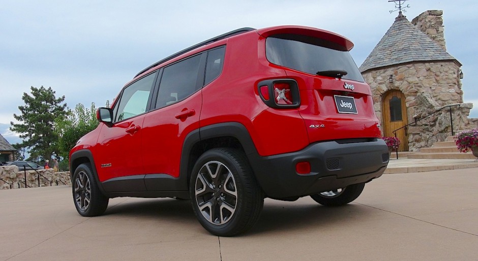 Here's a Sneak Peek at the 2015 Jeep Renegade The Fast Lane Car