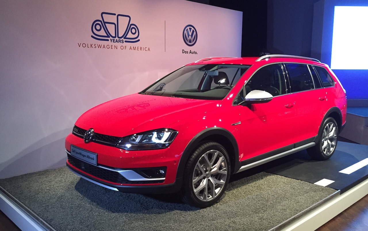Vw Golf Sportwagen Awd Is Finally Coming To The Us As Alltrack In 2017 Vw Golf Sportwagen Alltrack