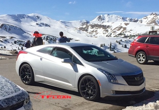 2016-cadillac-elr-spied-mountains