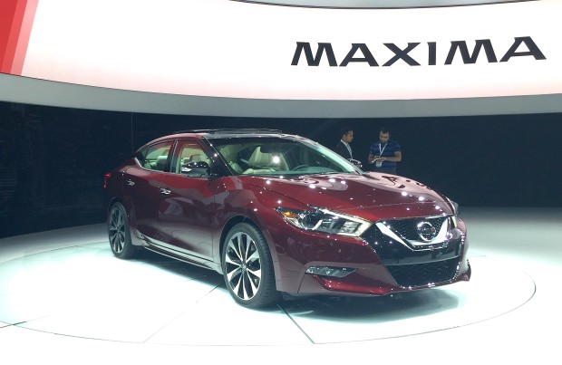 2016 nissan maxima debut at the 2015 new york auto show
