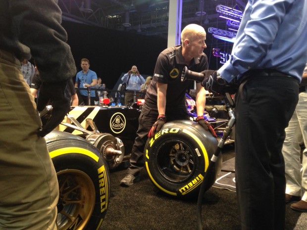 Lotus_F1_Baston1