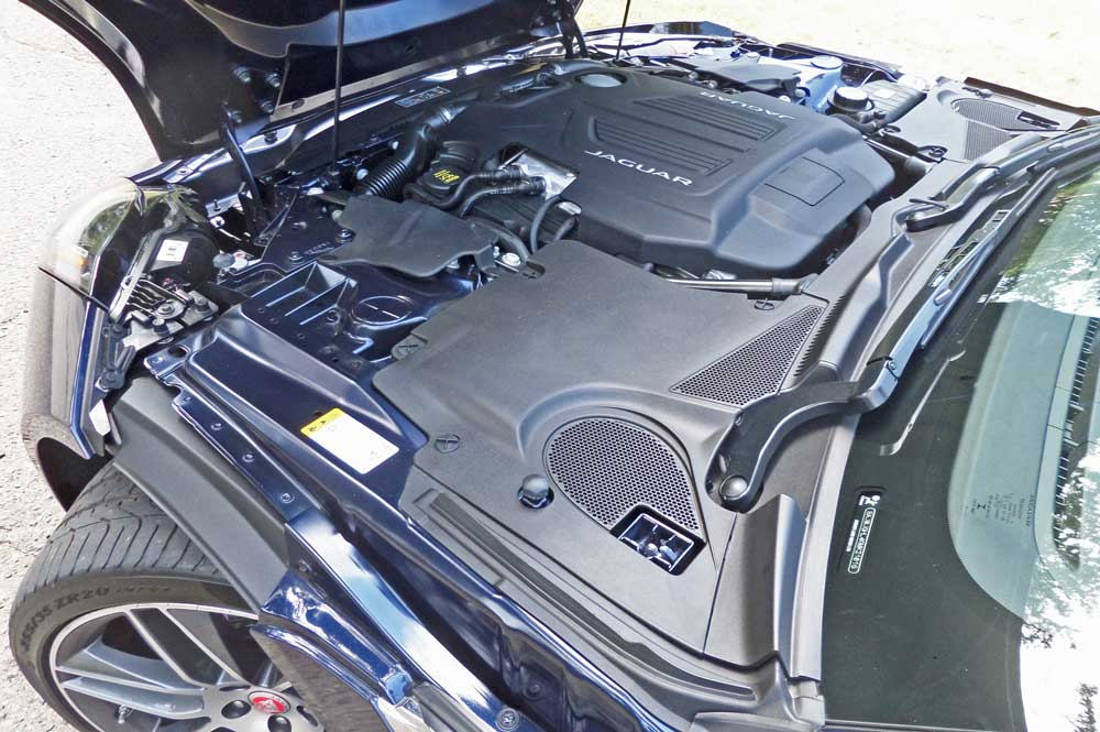 Jaguar F Type R Convertible Jaguar F Type R 5 0l V8 550 Hp
