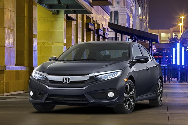 Civic And Corolla Quickly Turning Compact Car S Into Two Horse 2016 Honda Civic Sedan Touring