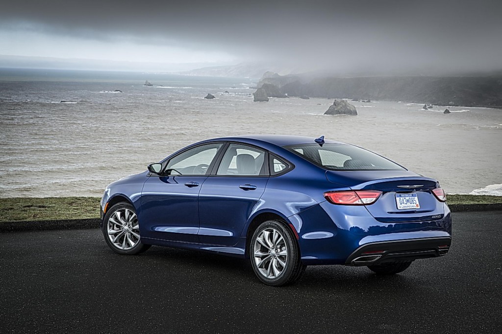 2016 Chrysler 200s Awd A Solid Mid Size Sedan Review The Fast 2016 Chrysler 200s