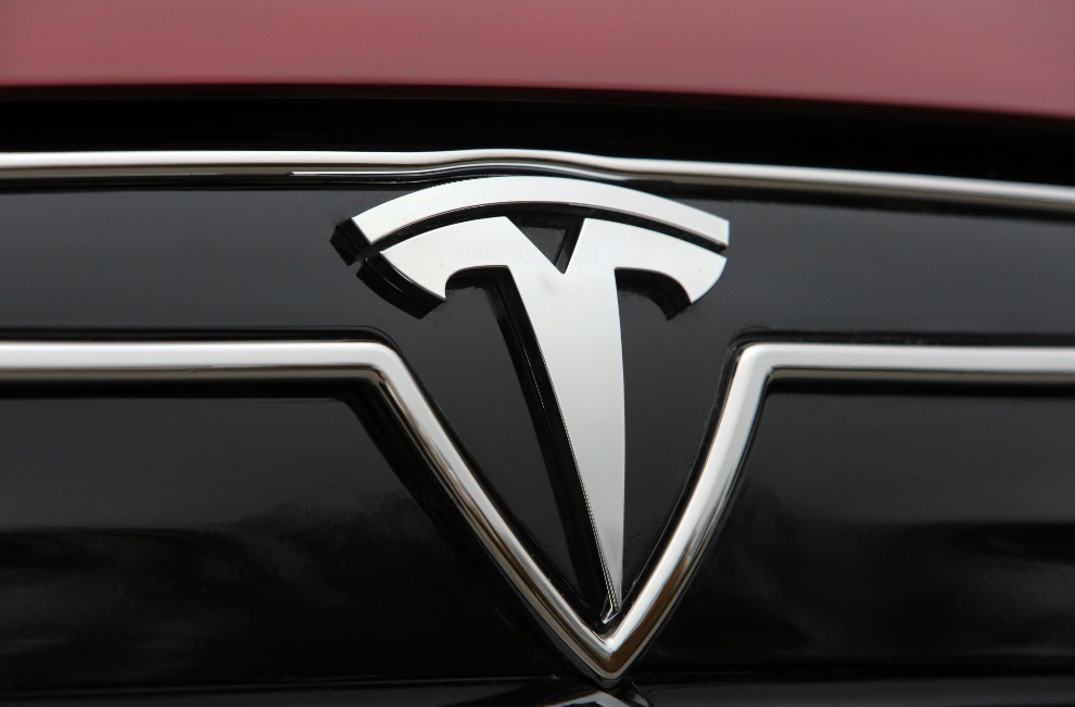 Proposed Plan to End EV Tax Credits Could Spell Trouble for Manufacturers