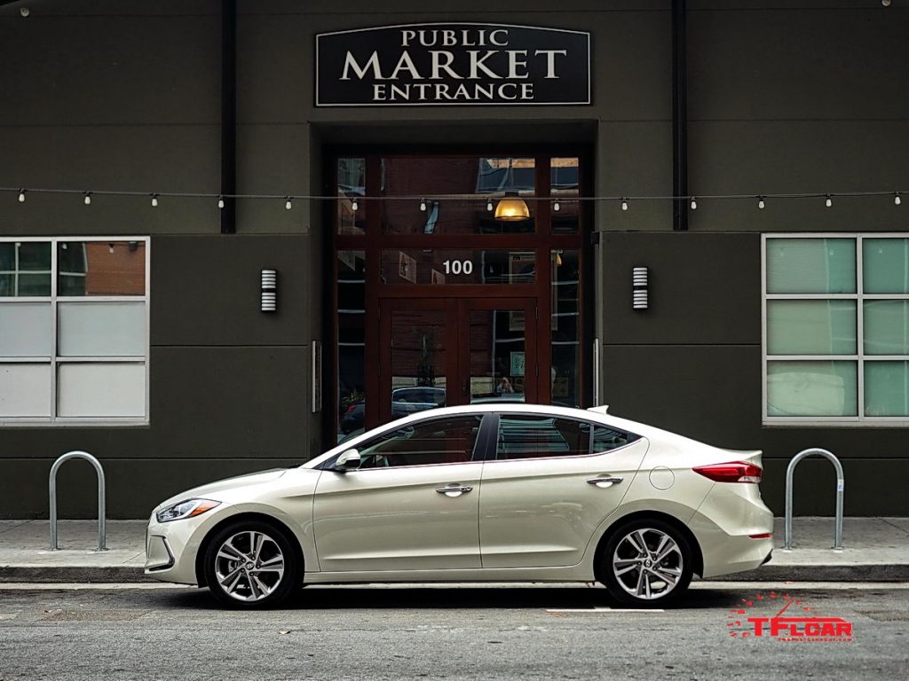 2017 Hyundai Elantra Vs 2016 Honda Civic The Compact Sedan Is All 2017 Hyundai Elantra Sedan