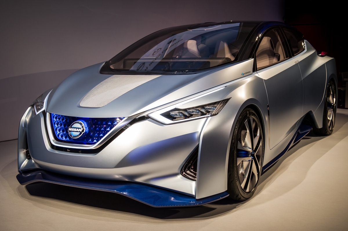 Will the Next Nissan Leaf Challenge the Upcoming 200-Mile ... Will the Next Nissan Leaf Challenge the Upcoming 200-Mile ...