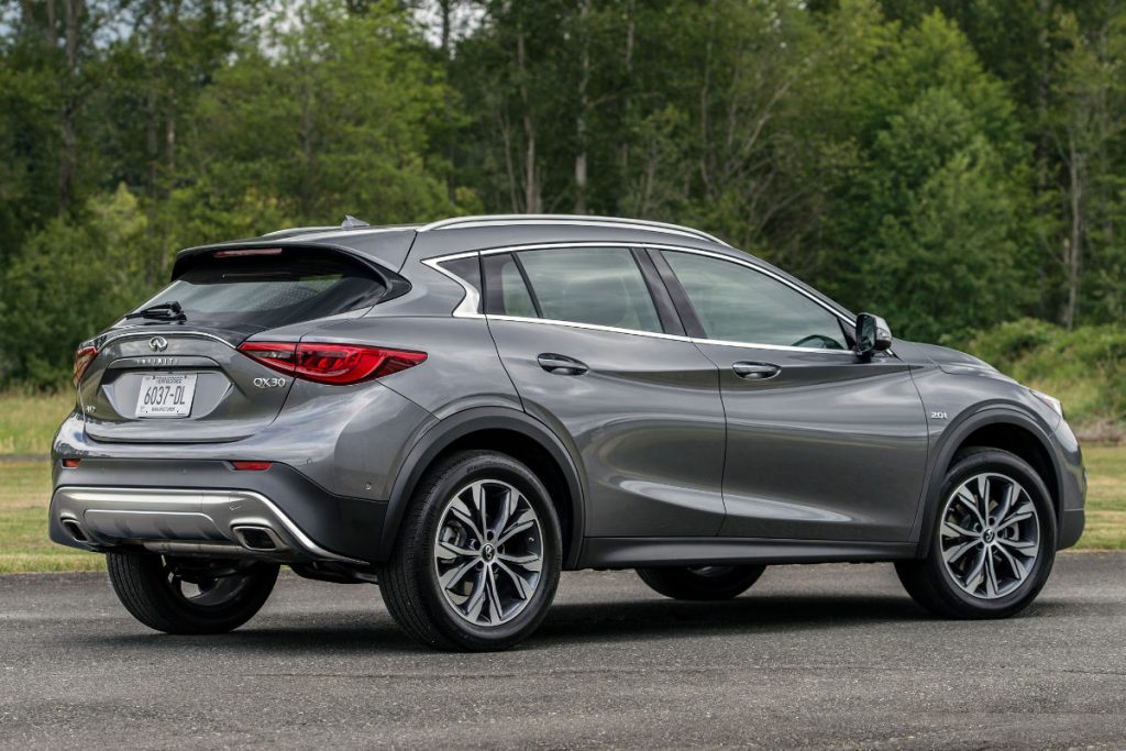 02_2017_infiniti_qx30_awd_grey