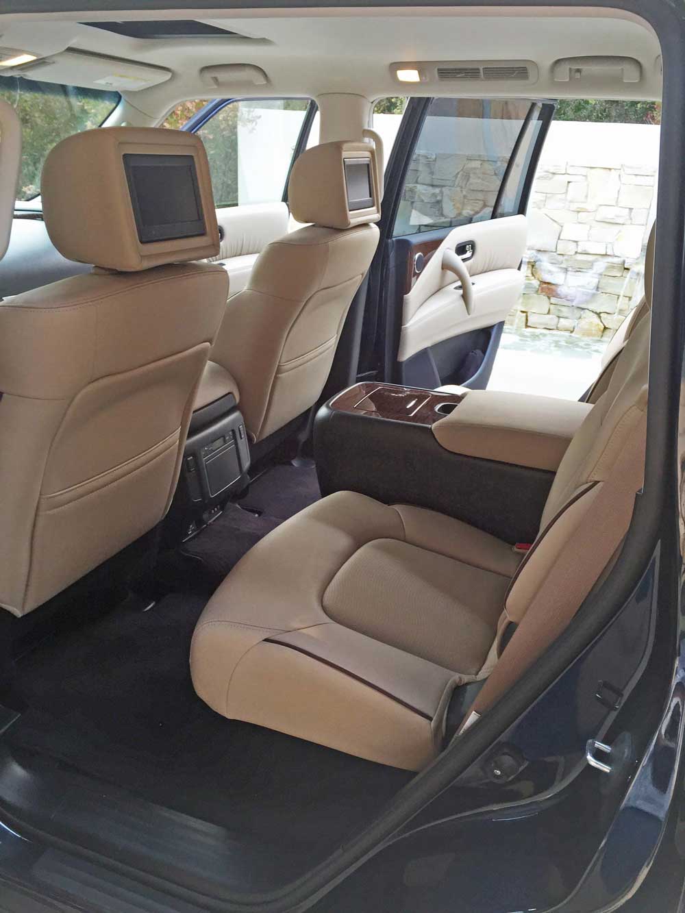 2017 Nissan Armada Platinum review: An all-new full-size ...