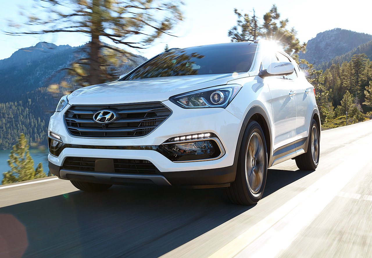 The 2017 Santa Fe Sport Is A Stand Out In Crowd Of Family The 2017 Santa Fe Sport Is A Stand Out In Crowd Of Family Crossovers Review Fast Lane Car